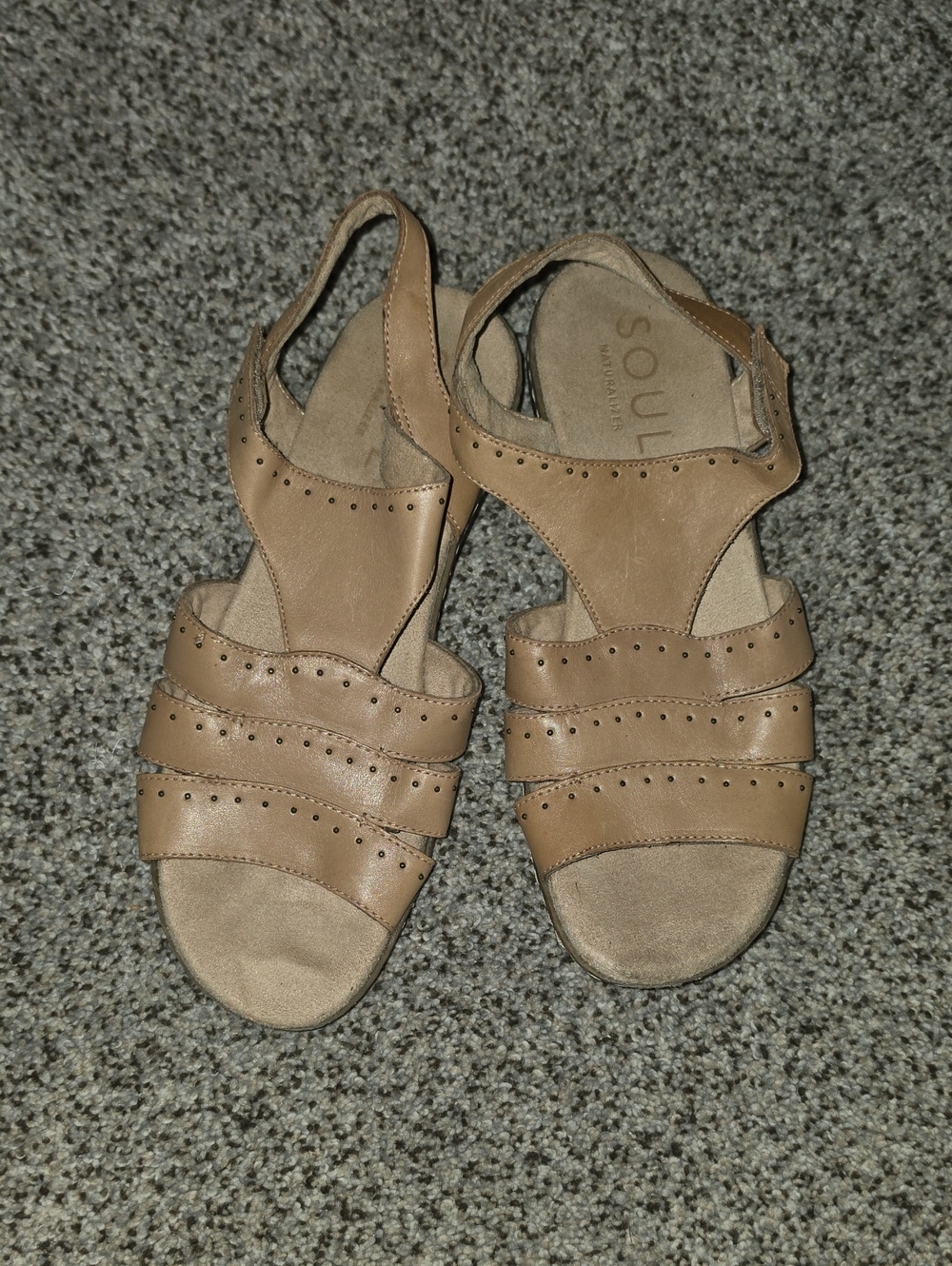 SOUL Naturalizer Tan Strappy Studded Leather Sandals 10m